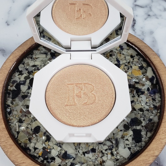Fenty Beauty Makeup Fenty Beauty Killawatt Freestyle Highlighter Poshmark Fenty Beauty Makeup Fenty Beauty Killawatt Freestyle Highlighter Poshmark